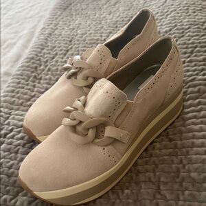 Dolce Vita Neutral Beige Platform Loafers with Chain Accent